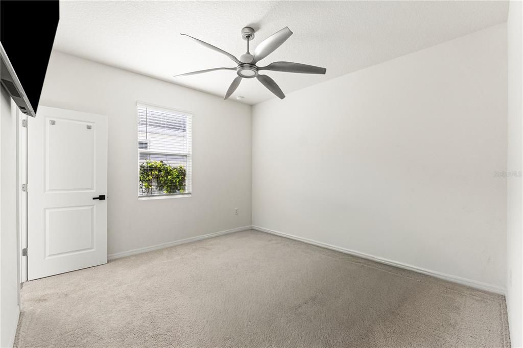 For Sale: $465,000 (4 beds, 3 baths, 2557 Square Feet)