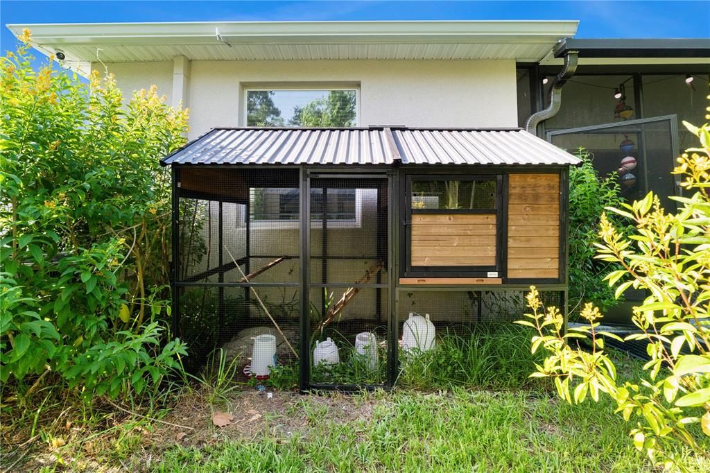 For Sale: $465,000 (4 beds, 3 baths, 2557 Square Feet)