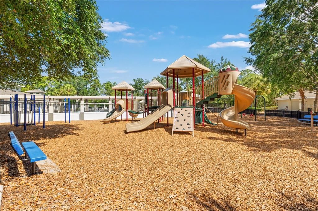 For Sale: $465,000 (4 beds, 3 baths, 2557 Square Feet)