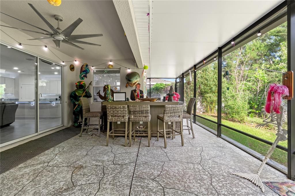 For Sale: $465,000 (4 beds, 3 baths, 2557 Square Feet)