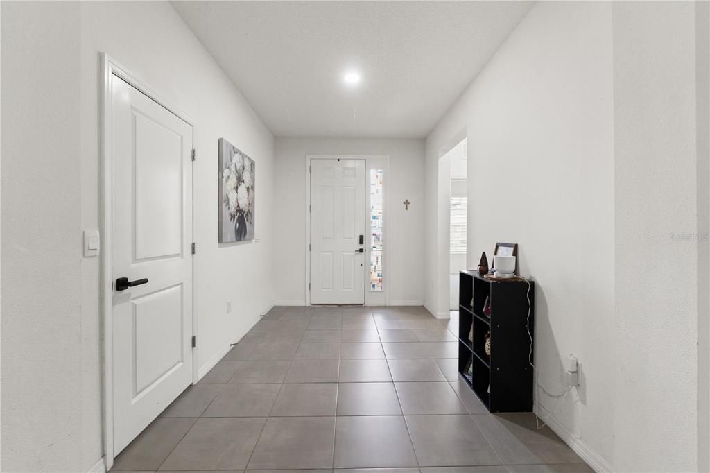 For Sale: $465,000 (4 beds, 3 baths, 2557 Square Feet)