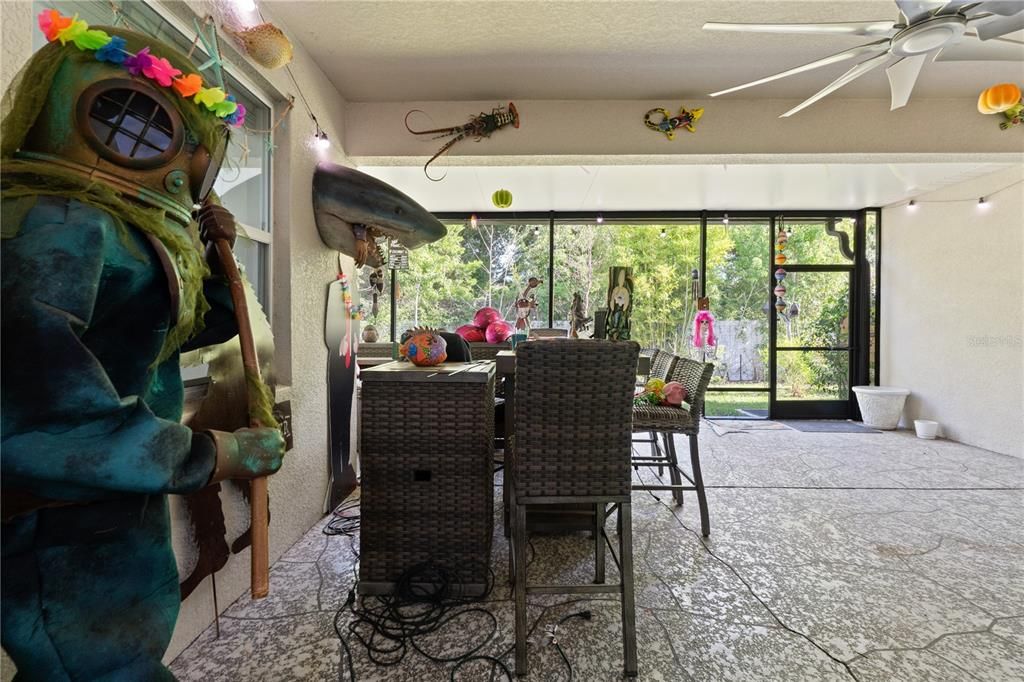 For Sale: $465,000 (4 beds, 3 baths, 2557 Square Feet)