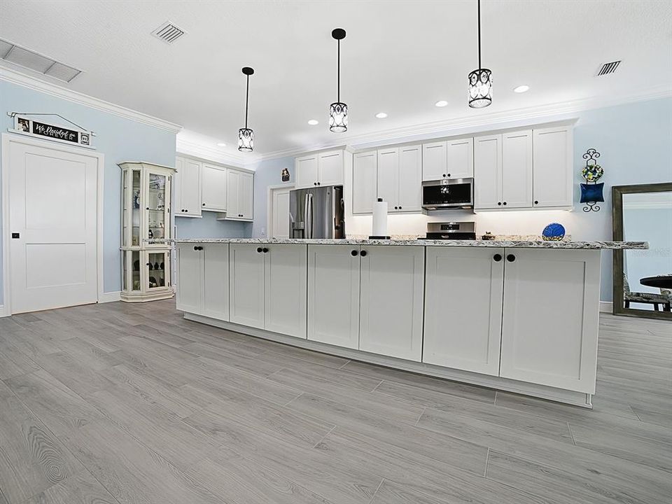 For Sale: $995,000 (3 beds, 2 baths, 2274 Square Feet)