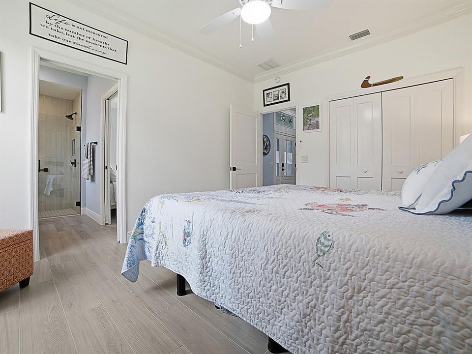 For Sale: $995,000 (3 beds, 2 baths, 2274 Square Feet)