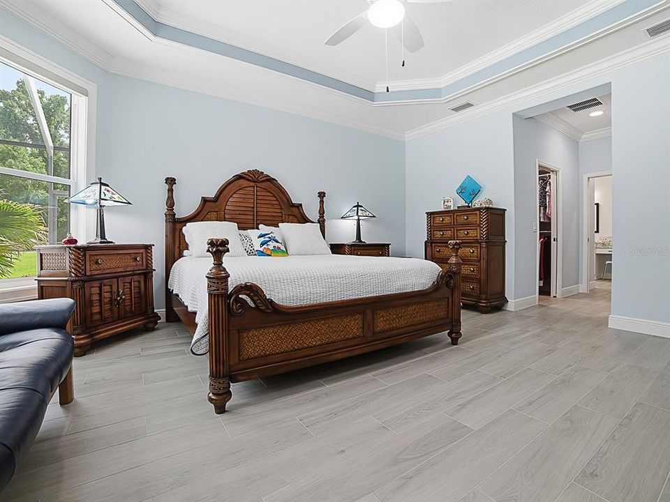 For Sale: $995,000 (3 beds, 2 baths, 2274 Square Feet)