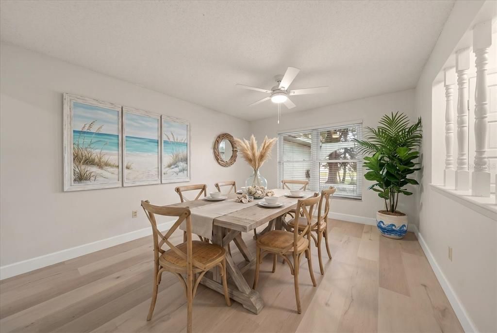 En Venta: $570,000 (4 camas, 2 baños, 2044 Pies cuadrados)