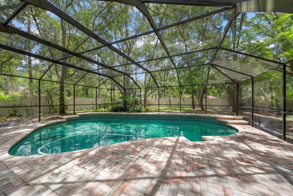 En Venta: $570,000 (4 camas, 2 baños, 2044 Pies cuadrados)