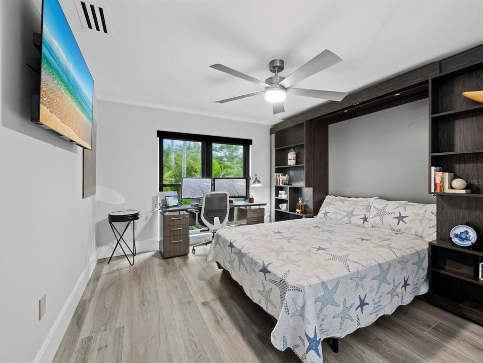 For Sale: $1,850,000 (3 beds, 2 baths, 2411 Square Feet)