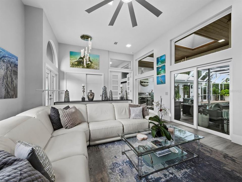 For Sale: $1,850,000 (3 beds, 2 baths, 2411 Square Feet)