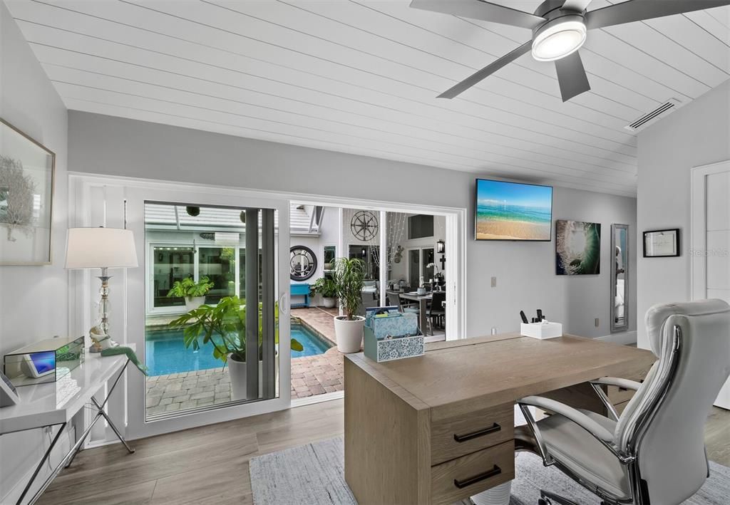 For Sale: $1,850,000 (3 beds, 2 baths, 2411 Square Feet)