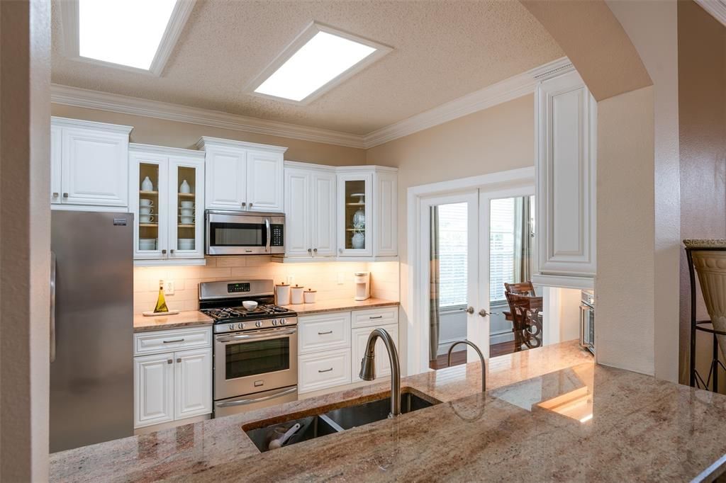For Sale: $779,000 (5 beds, 3 baths, 3524 Square Feet)