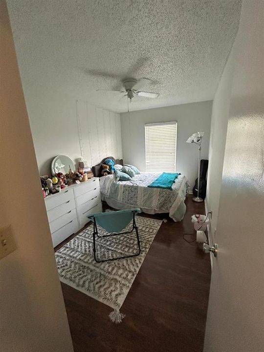 For Rent: $2,100 (3 beds, 2 baths, 1192 Square Feet)