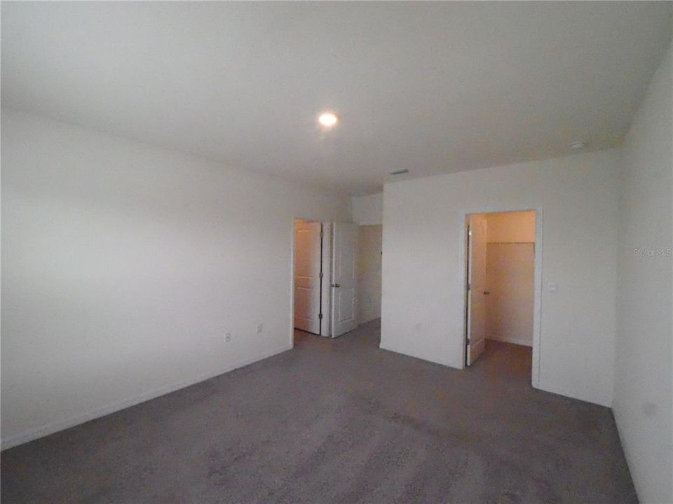 В аренду: $2,150 (3 спален, 2 ванн, 1758 Квадратных фут)