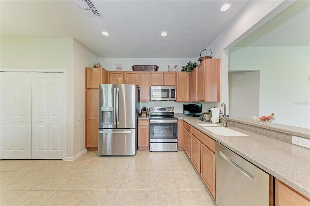 En Venta: $359,000 (3 camas, 2 baños, 1460 Pies cuadrados)