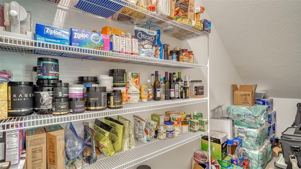 На продажу: $425,000 (3 спален, 2 ванн, 2221 Квадратных фут)