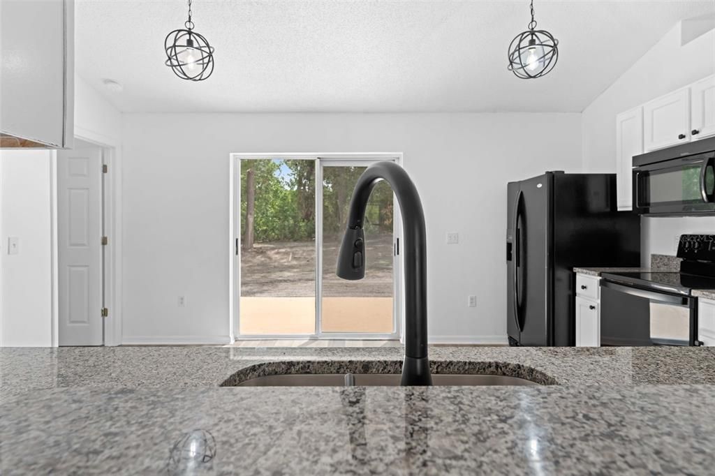 For Sale: $275,000 (3 beds, 2 baths, 1330 Square Feet)