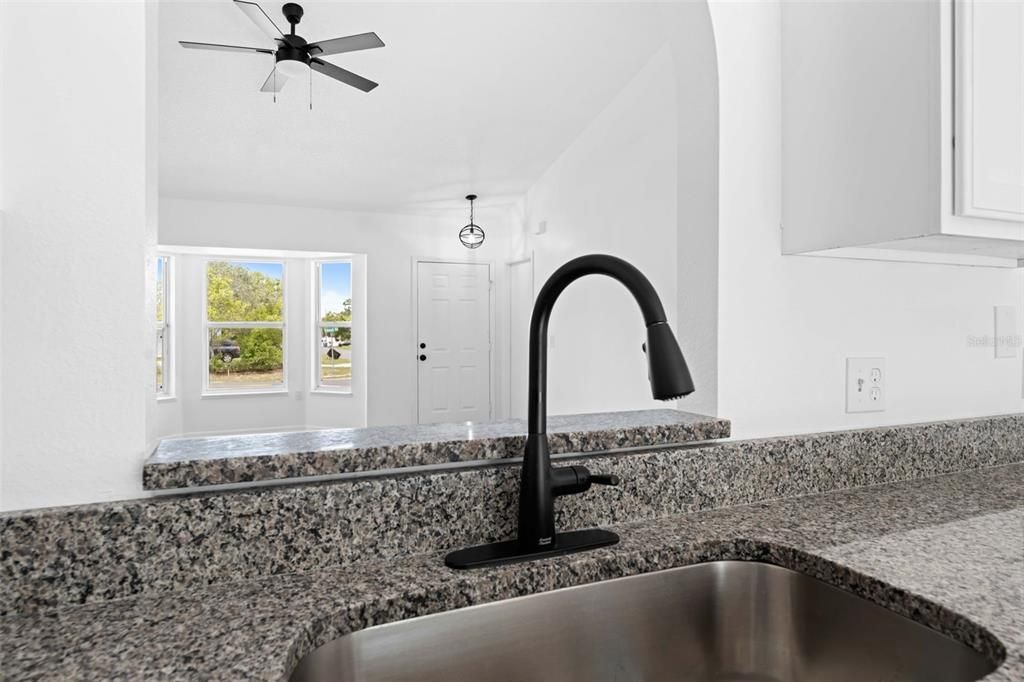 For Sale: $275,000 (3 beds, 2 baths, 1330 Square Feet)