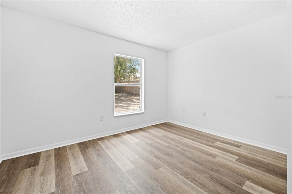 For Sale: $275,000 (3 beds, 2 baths, 1330 Square Feet)
