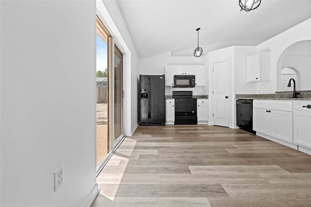 For Sale: $275,000 (3 beds, 2 baths, 1330 Square Feet)