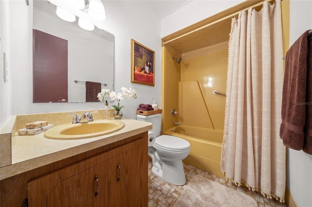 En Venta: $450,000 (4 camas, 3 baños, 2824 Pies cuadrados)