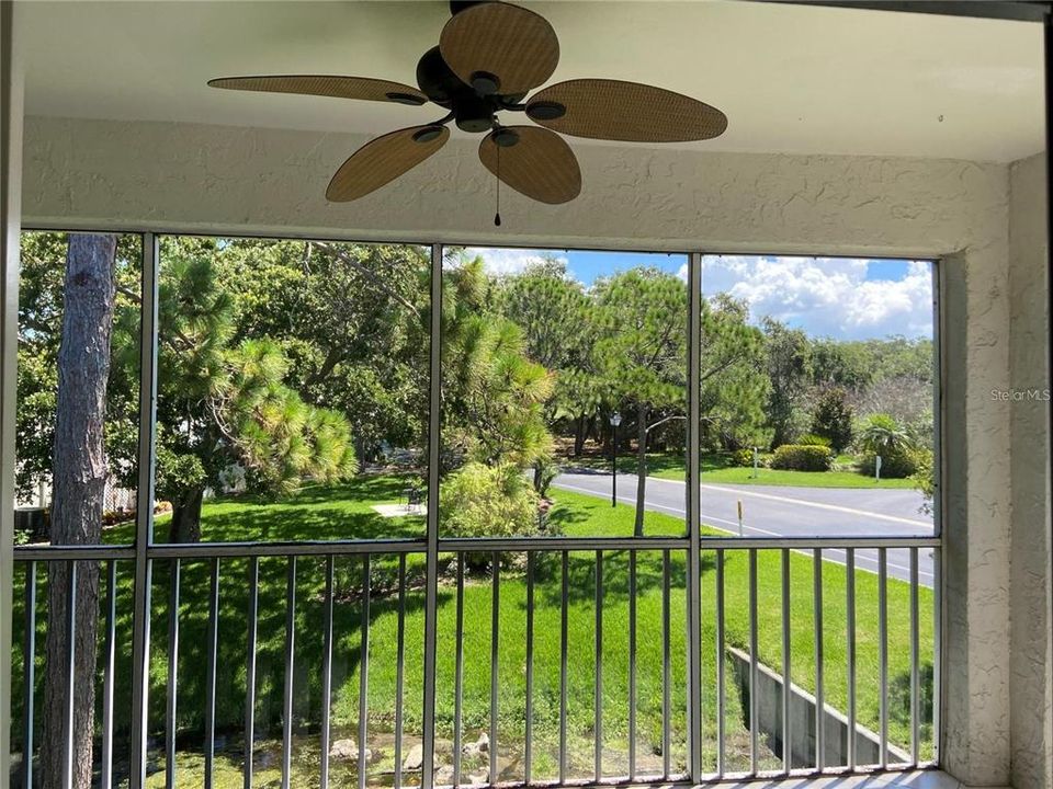 For Rent: $2,400 (2 beds, 2 baths, 1235 Square Feet)