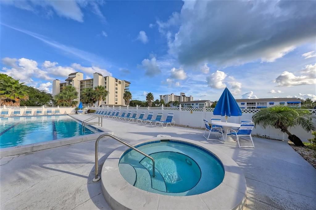 For Rent: $2,400 (2 beds, 2 baths, 1235 Square Feet)