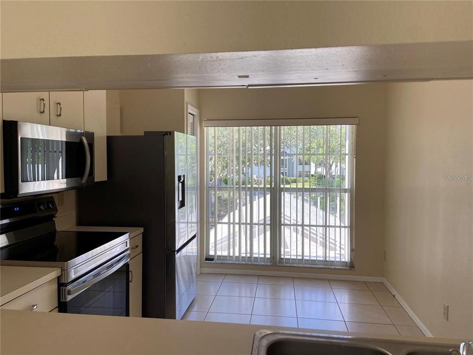 For Rent: $2,400 (2 beds, 2 baths, 1235 Square Feet)