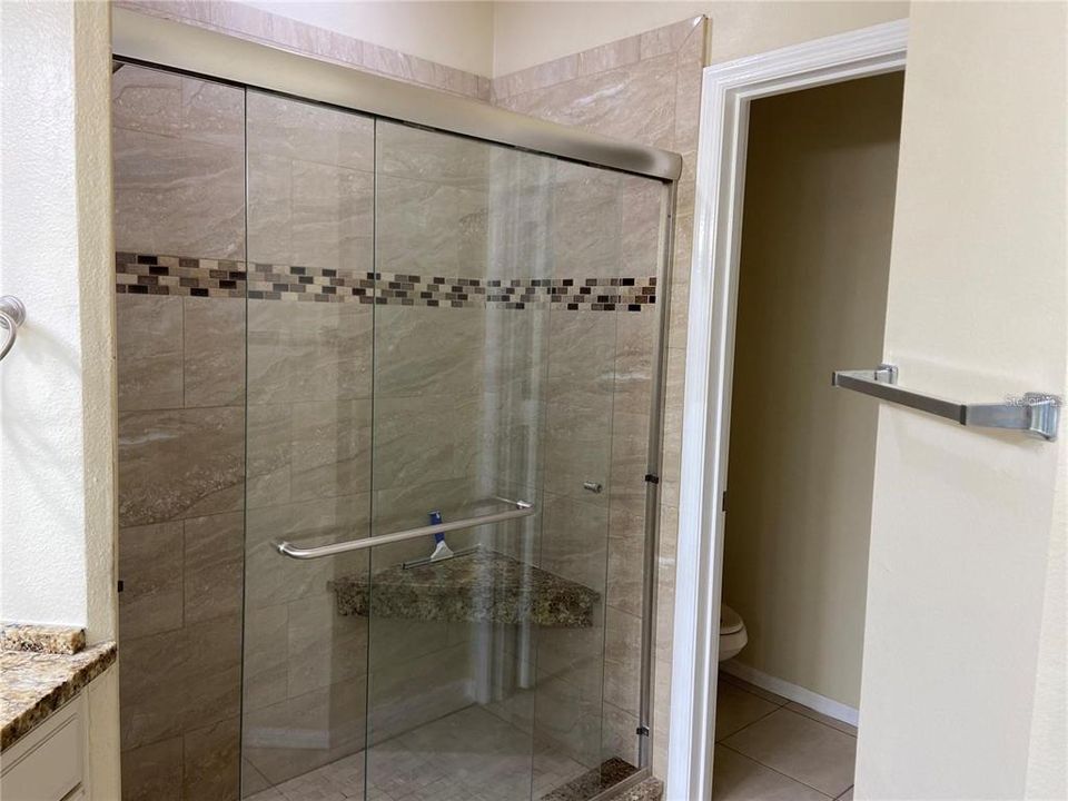 For Rent: $2,400 (2 beds, 2 baths, 1235 Square Feet)