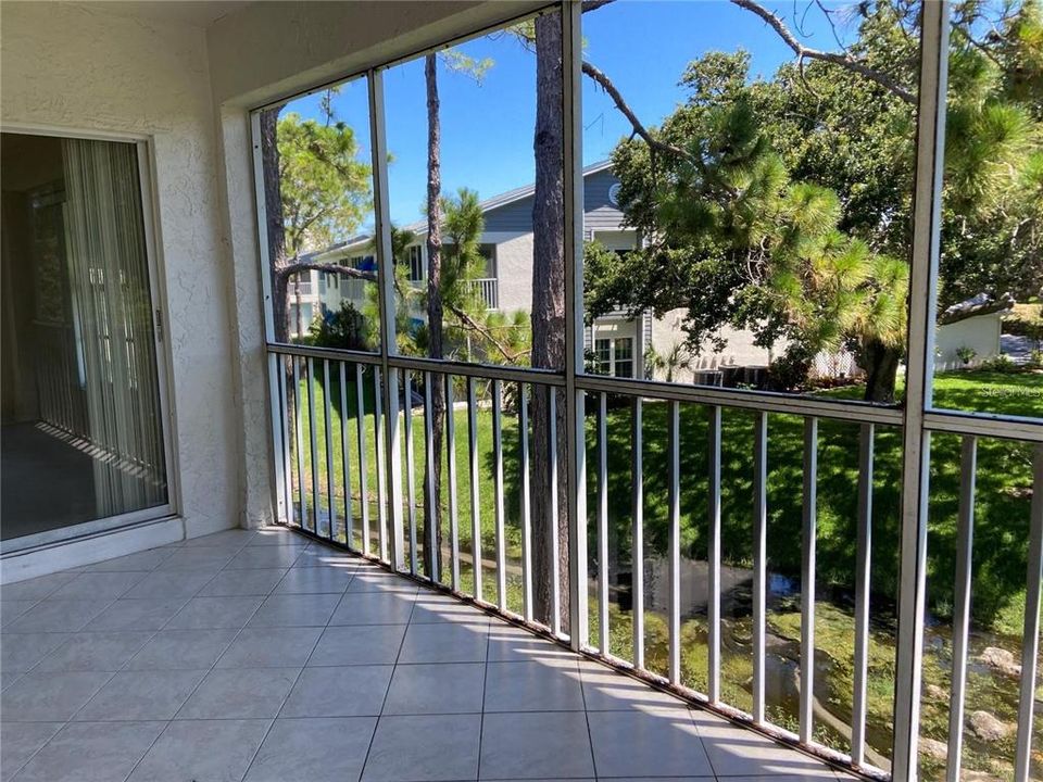 For Rent: $2,400 (2 beds, 2 baths, 1235 Square Feet)