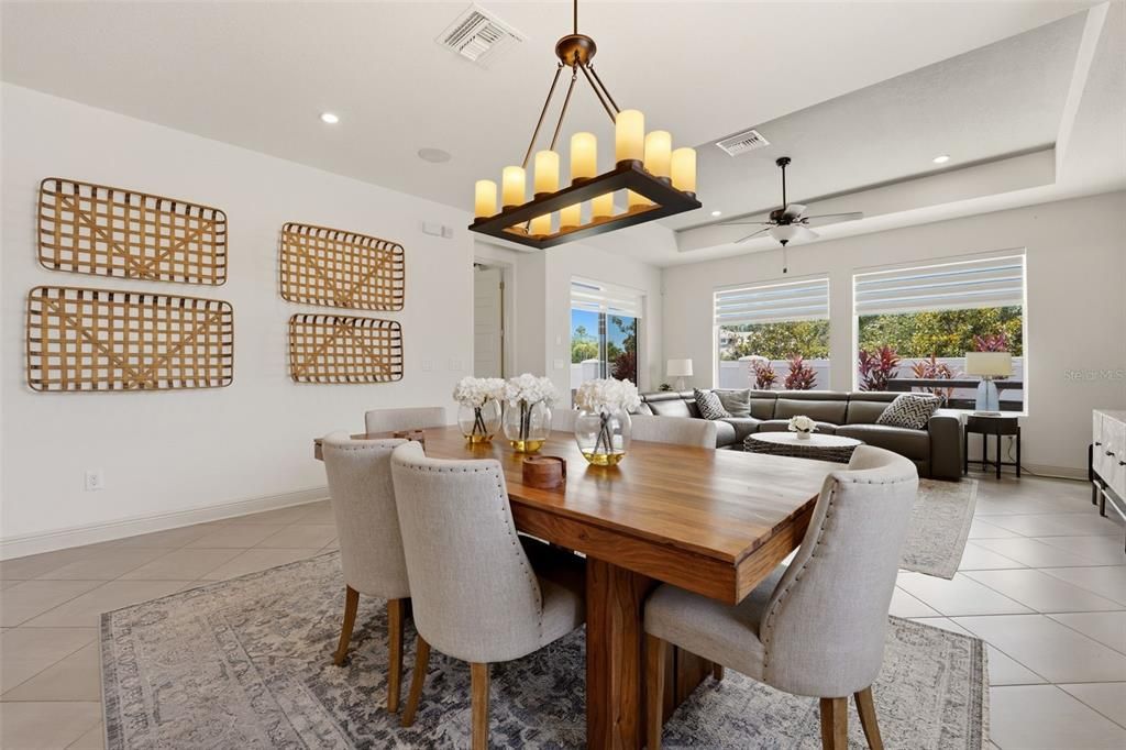 For Sale: $419,800 (2 beds, 2 baths, 1841 Square Feet)