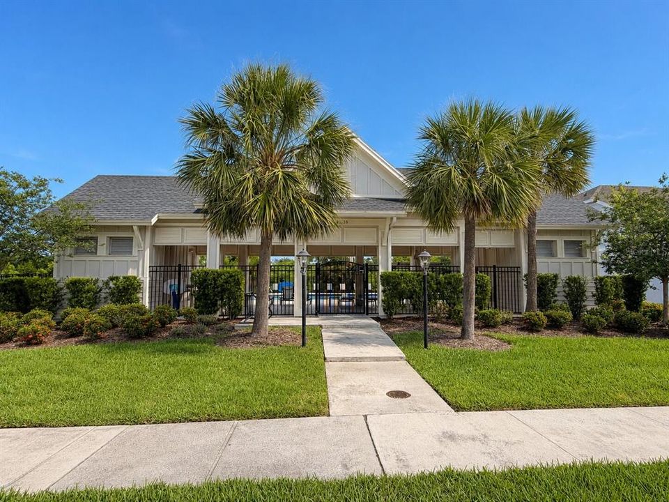 For Sale: $419,800 (2 beds, 2 baths, 1841 Square Feet)