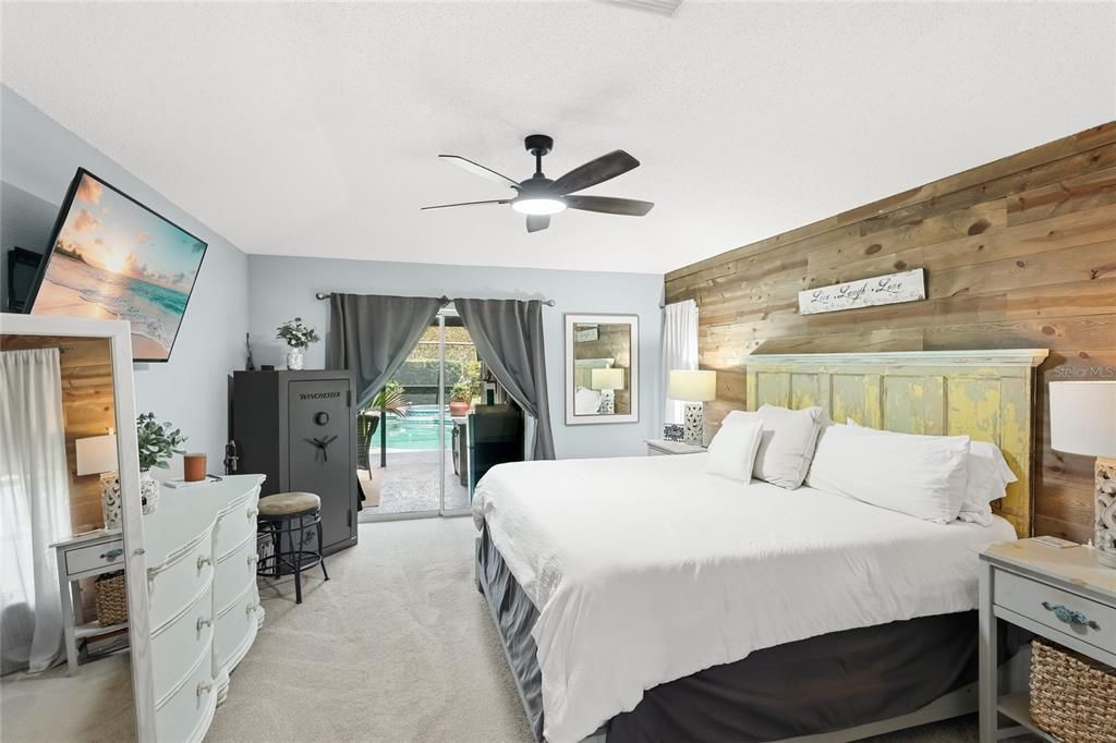 For Sale: $574,900 (3 beds, 3 baths, 2114 Square Feet)