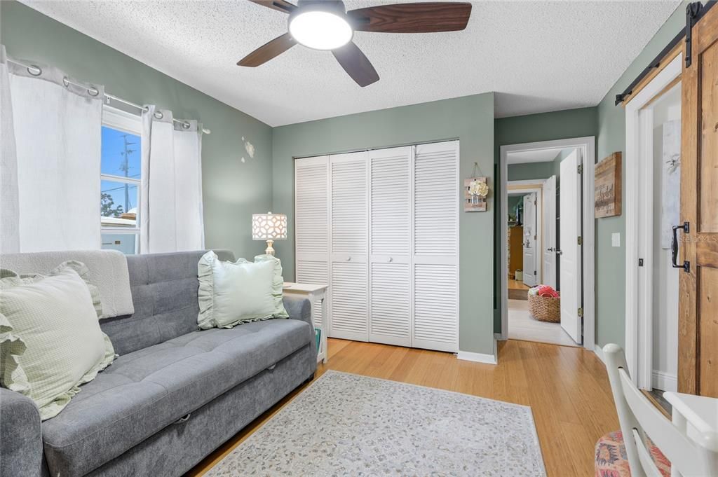 For Sale: $574,900 (3 beds, 3 baths, 2114 Square Feet)