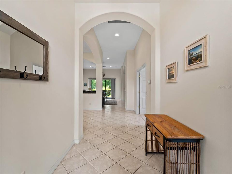 For Sale: $369,000 (3 beds, 2 baths, 1830 Square Feet)