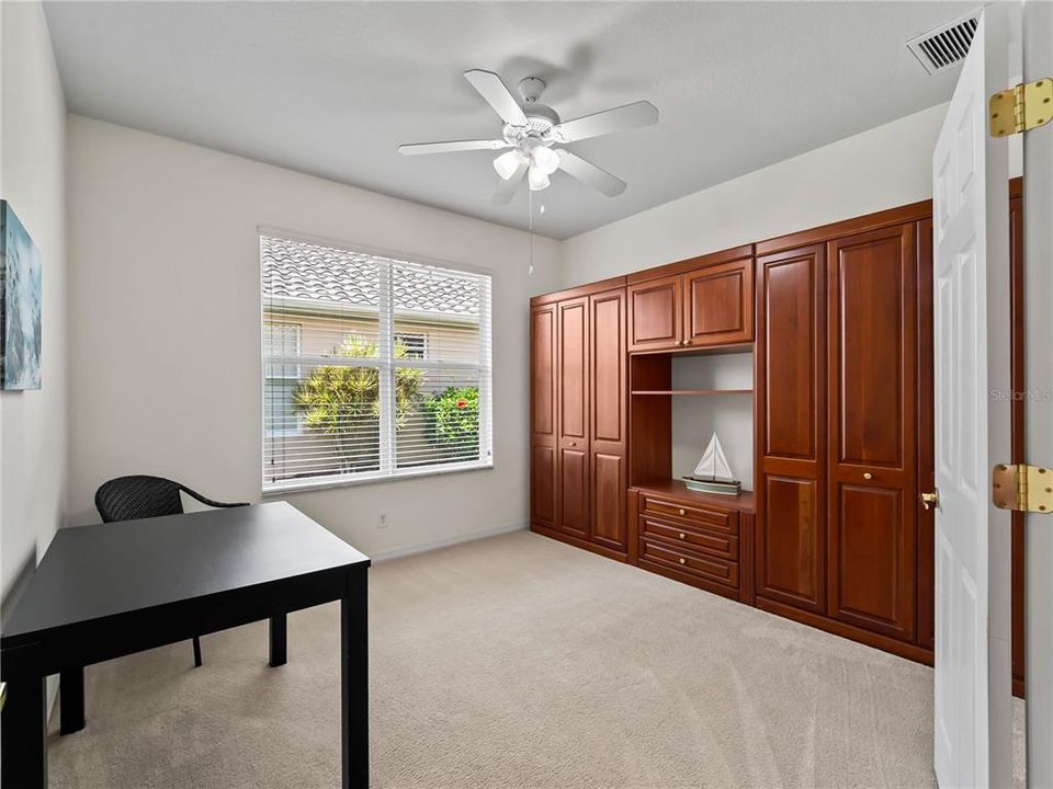For Sale: $369,000 (3 beds, 2 baths, 1830 Square Feet)