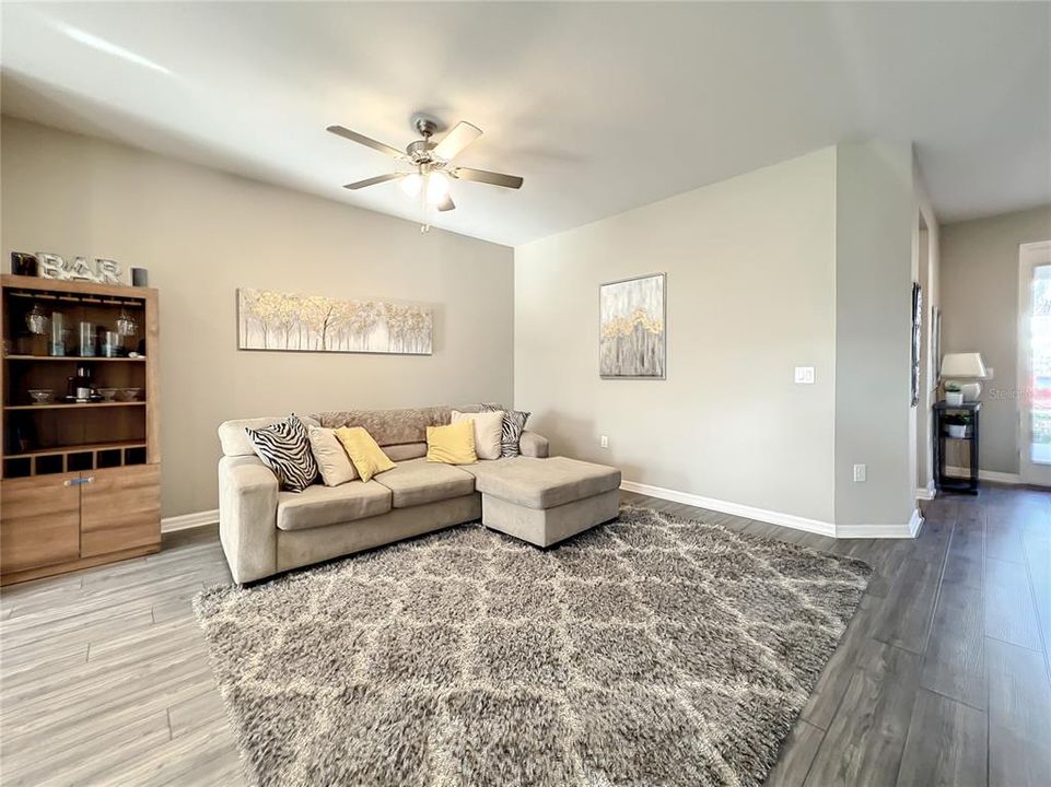 For Rent: $2,000 (2 beds, 2 baths, 1615 Square Feet)