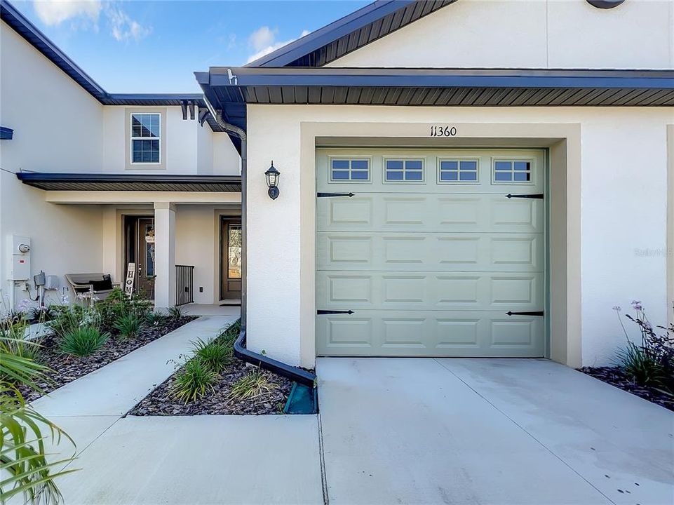 For Rent: $2,000 (2 beds, 2 baths, 1615 Square Feet)