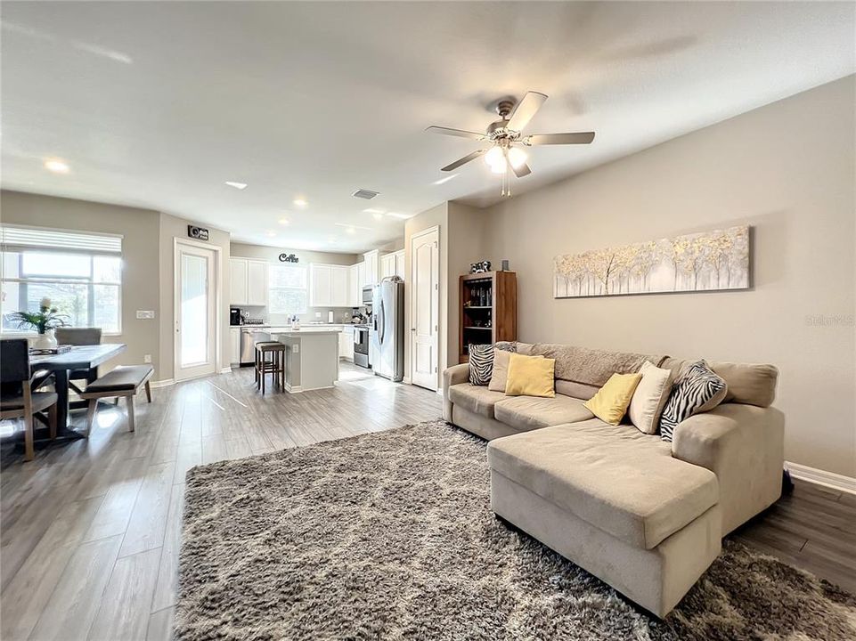 For Rent: $2,000 (2 beds, 2 baths, 1615 Square Feet)