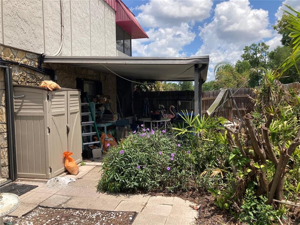 For Sale: $260,000 (2 beds, 2 baths, 2304 Square Feet)
