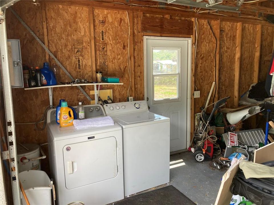 For Sale: $260,000 (2 beds, 2 baths, 2304 Square Feet)