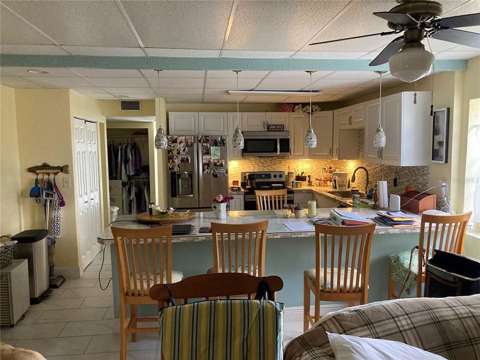 For Sale: $260,000 (2 beds, 2 baths, 2304 Square Feet)