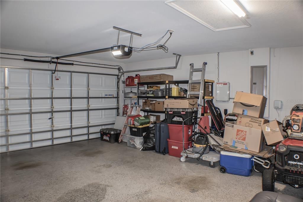 For Rent: $2,099 (3 beds, 2 baths, 1760 Square Feet)