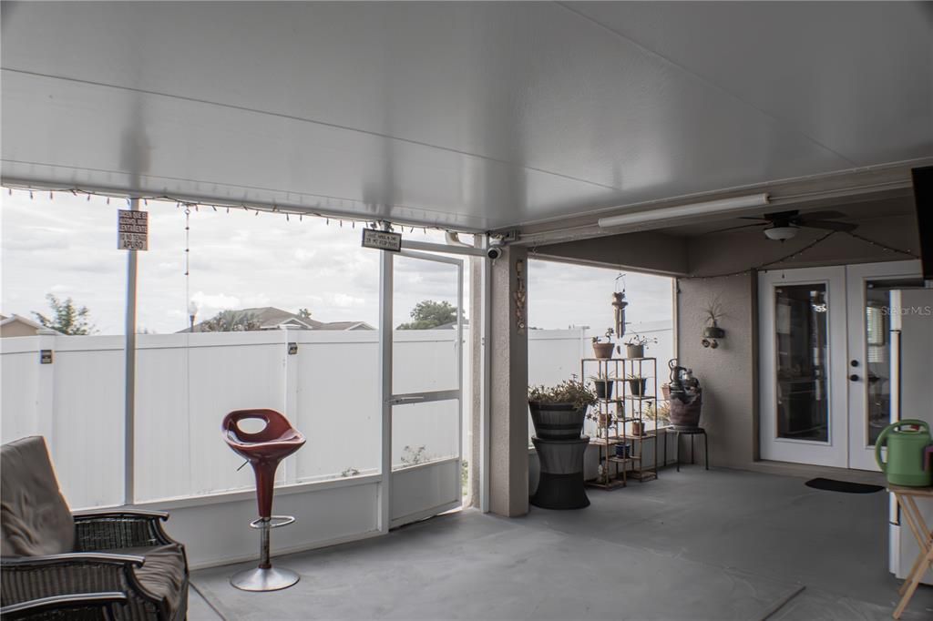For Rent: $2,099 (3 beds, 2 baths, 1760 Square Feet)