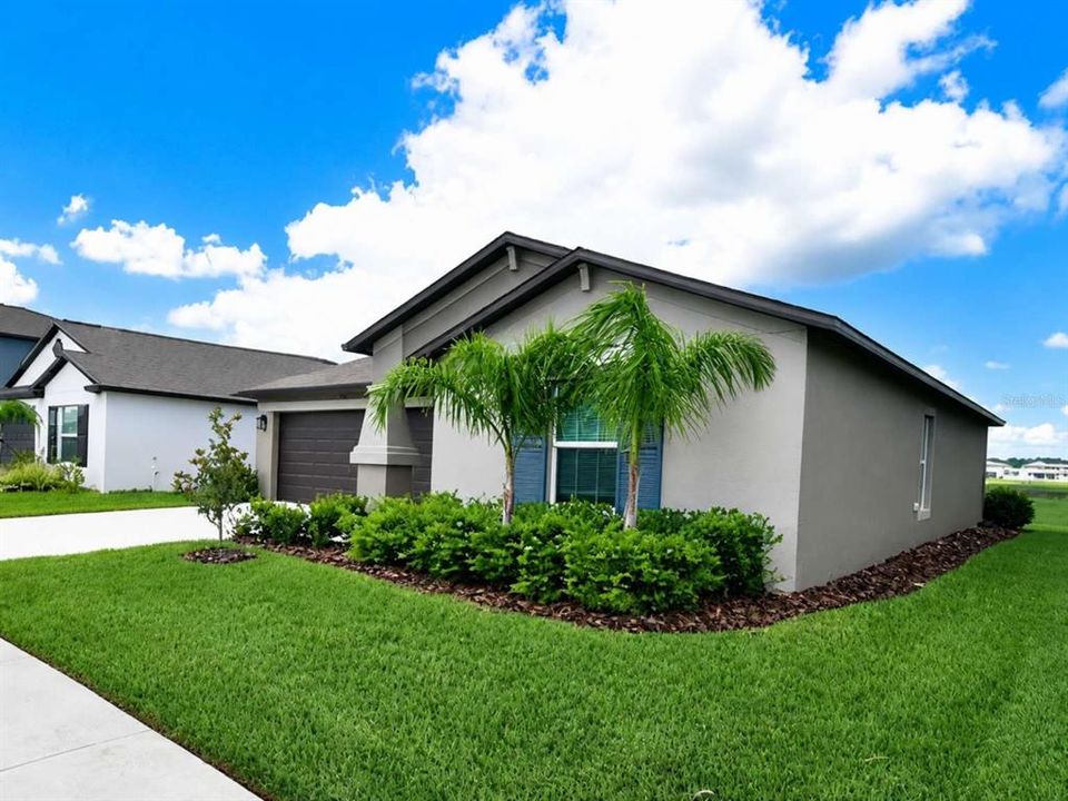 For Sale: $365,000 (3 beds, 2 baths, 1560 Square Feet)