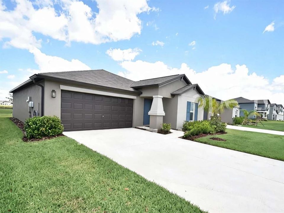 For Sale: $365,000 (3 beds, 2 baths, 1560 Square Feet)
