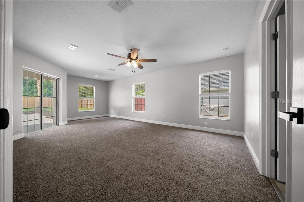 For Sale: $430,000 (3 beds, 2 baths, 2061 Square Feet)