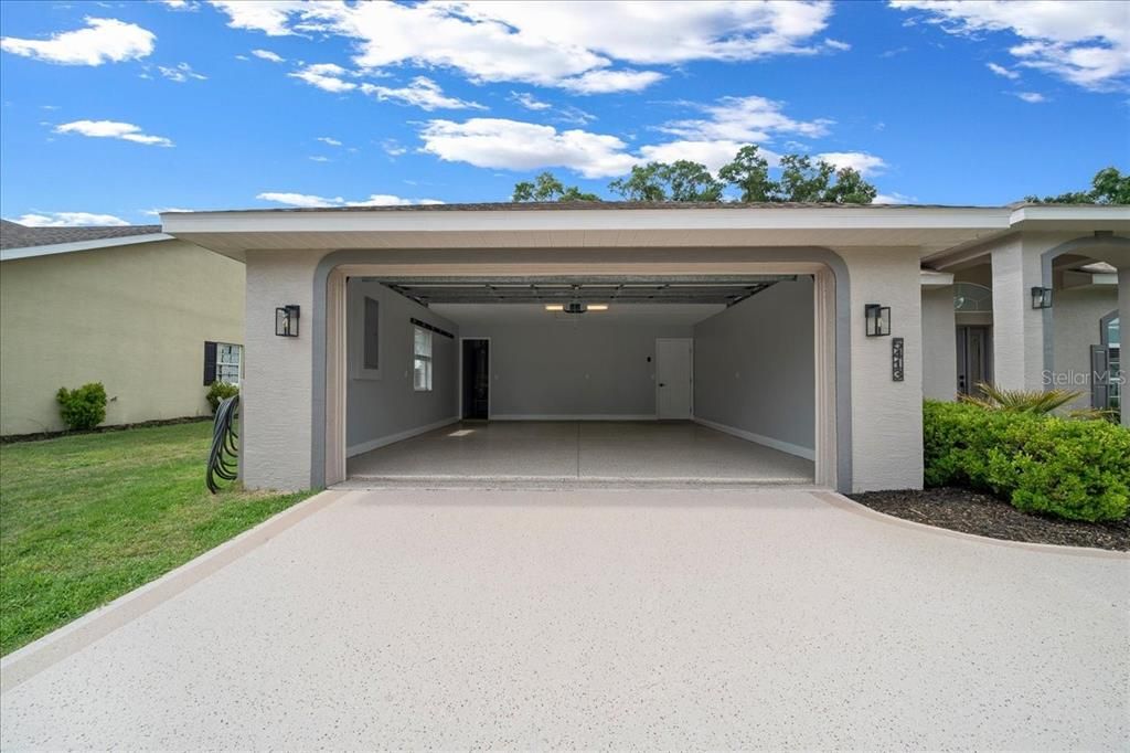 For Sale: $430,000 (3 beds, 2 baths, 2061 Square Feet)