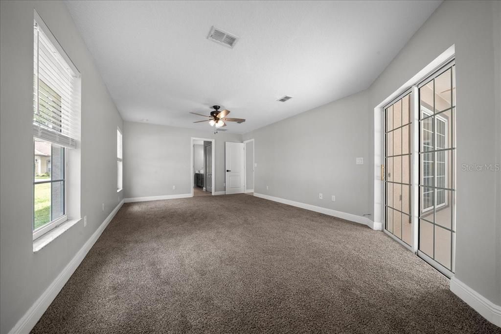 For Sale: $430,000 (3 beds, 2 baths, 2061 Square Feet)