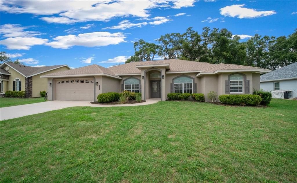 For Sale: $430,000 (3 beds, 2 baths, 2061 Square Feet)