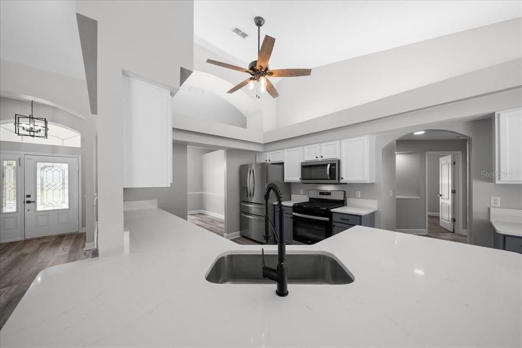 For Sale: $430,000 (3 beds, 2 baths, 2061 Square Feet)